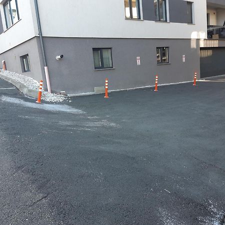 Buna Ziua Apartment Tonitza Nic. クルージュ＝ナポカ エクステリア 写真